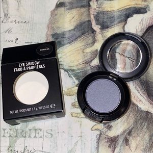 MAC COSMETICS BNIB Cumulus eyeshadow Frost Grey Very RARE